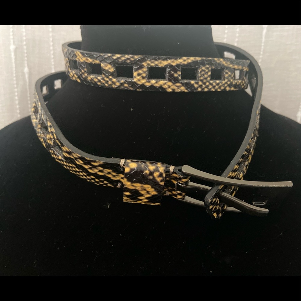 Gorgeous Manni Vintage Italian snakeskin belt 36 inch